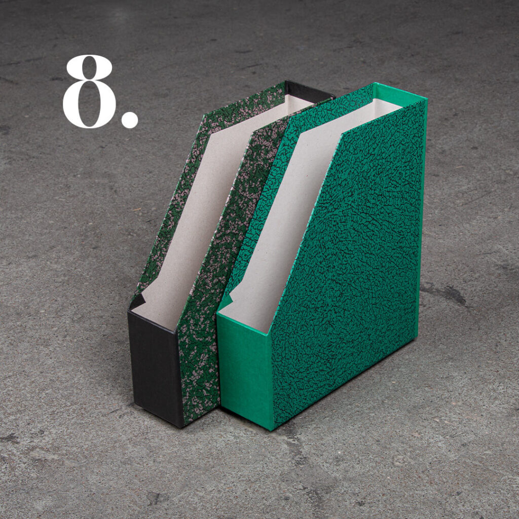 Mercantil lehtikotelot, musta ja vihreä.