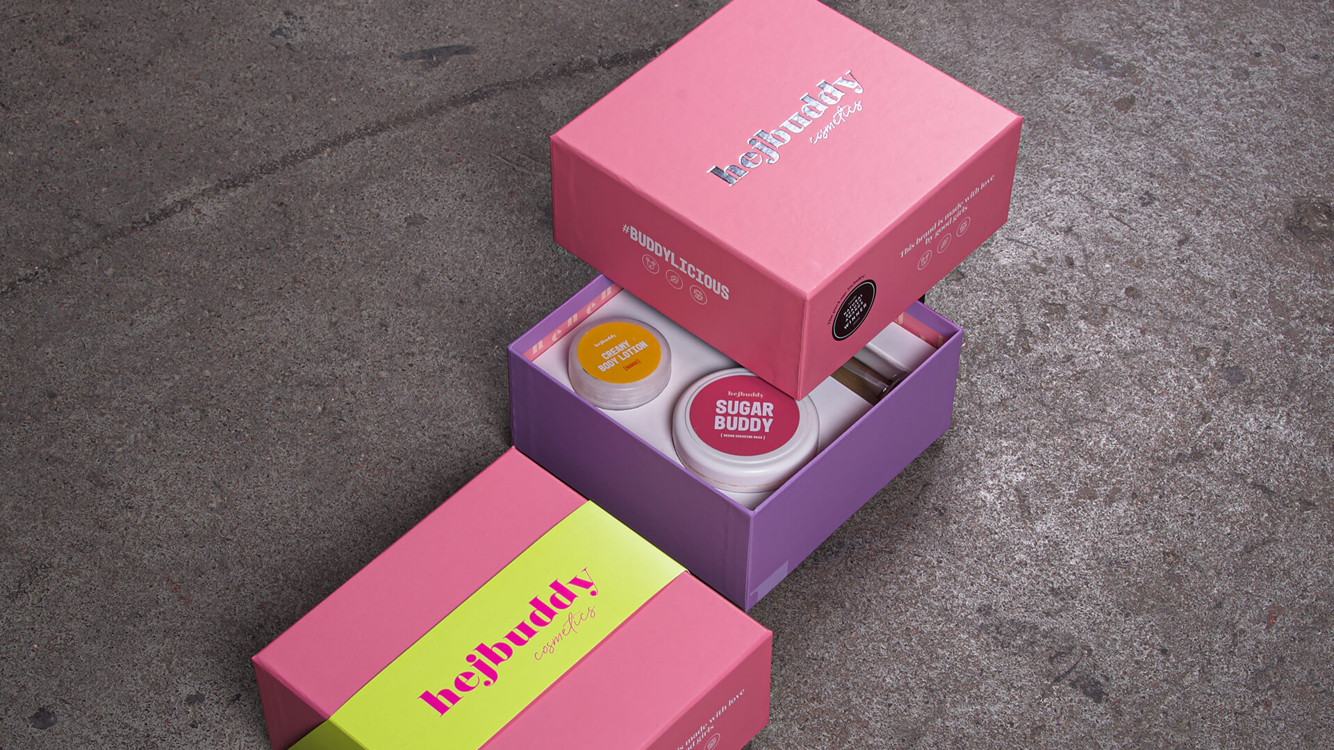 Brändätty rasia vyötteellä ja sisäosalla