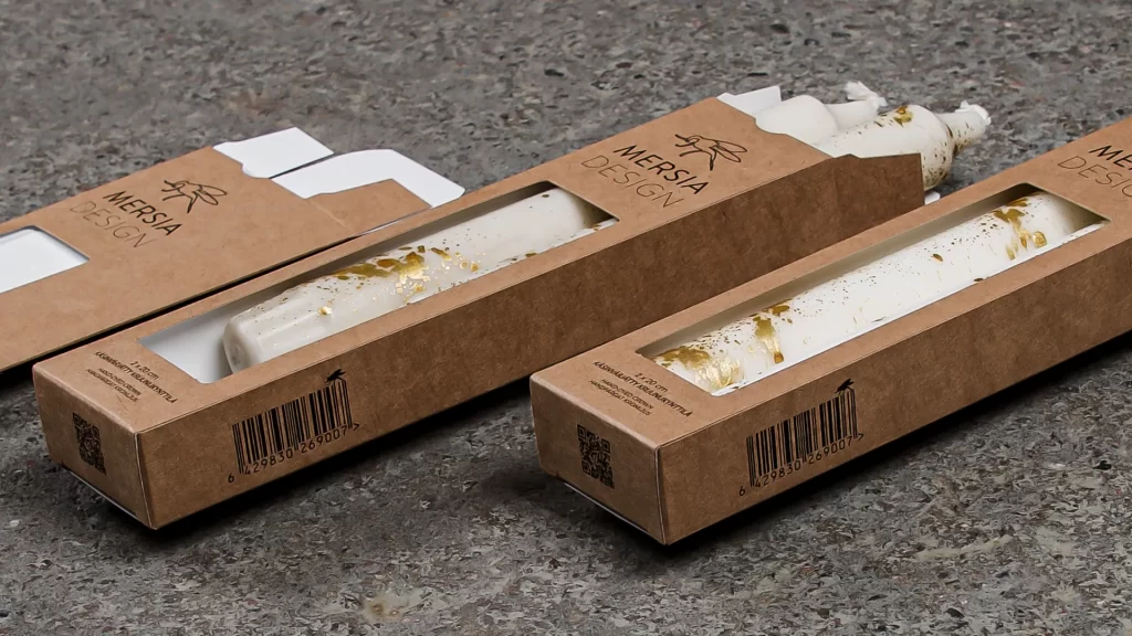 Brändätty tuotepakkaus kynttilöille
